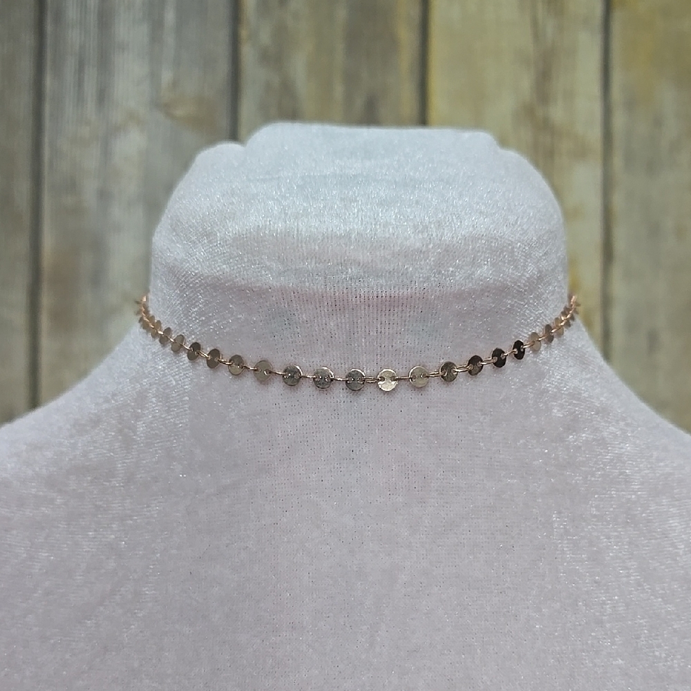 Elegant Gold Choker Necklace